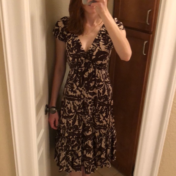 BCBG Dresses & Skirts - BCBG Brown and Tan Midi Dress